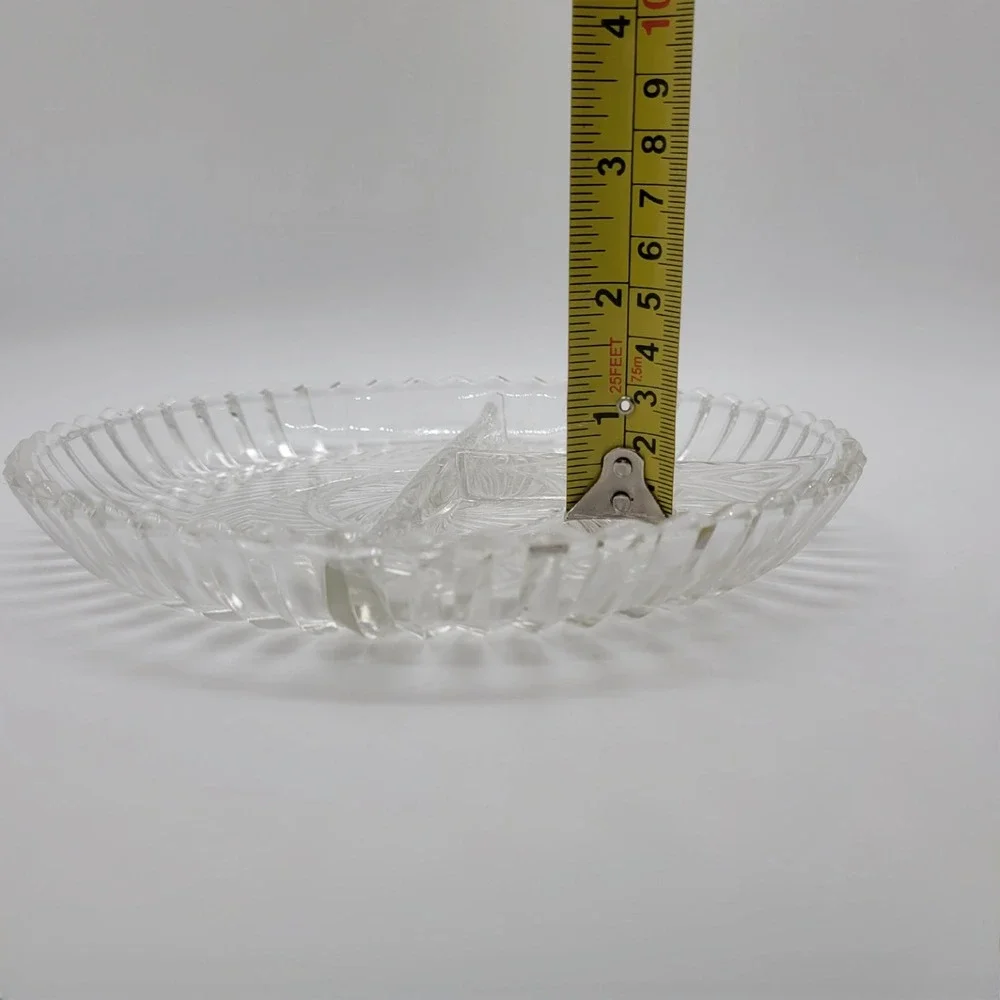 Vintage Clear Pressed Glass Divided Relish‎ Dish Herringbone Scalloped Rim 7
